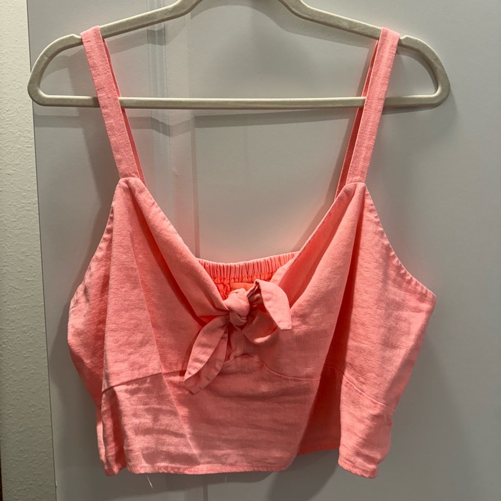 Universal Thread Crop Top - Picture 2 of 3